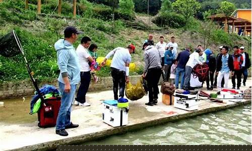 黑坑釣魚偷驢是什么意思啊呢啊(黑坑偷驢釣位的選擇技巧)